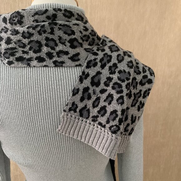 Lauren Ralph Lauren Shimmer Turtleneck & Scarf Set | Size Medium - Picture 7 of 13